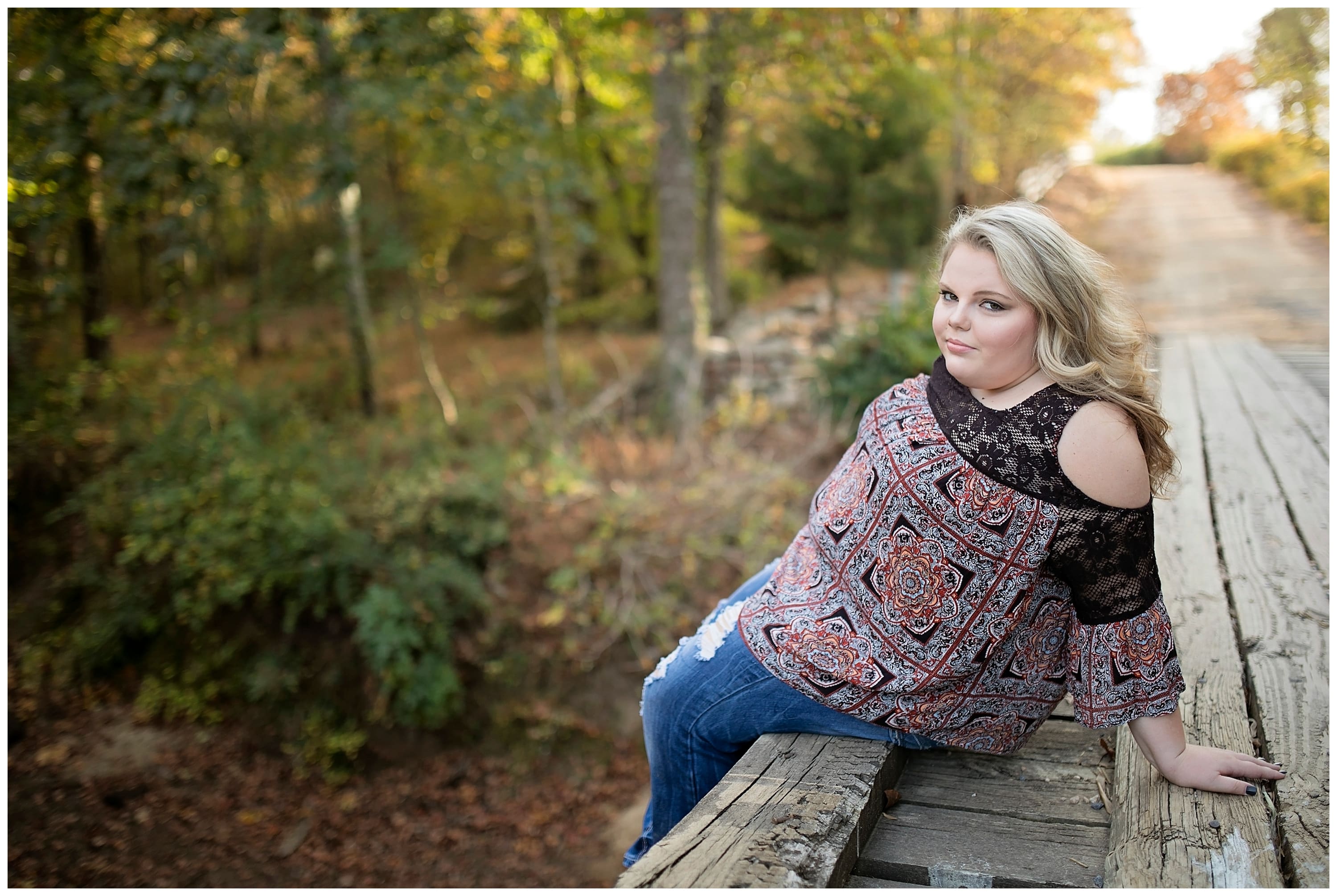 rustic senior portraits